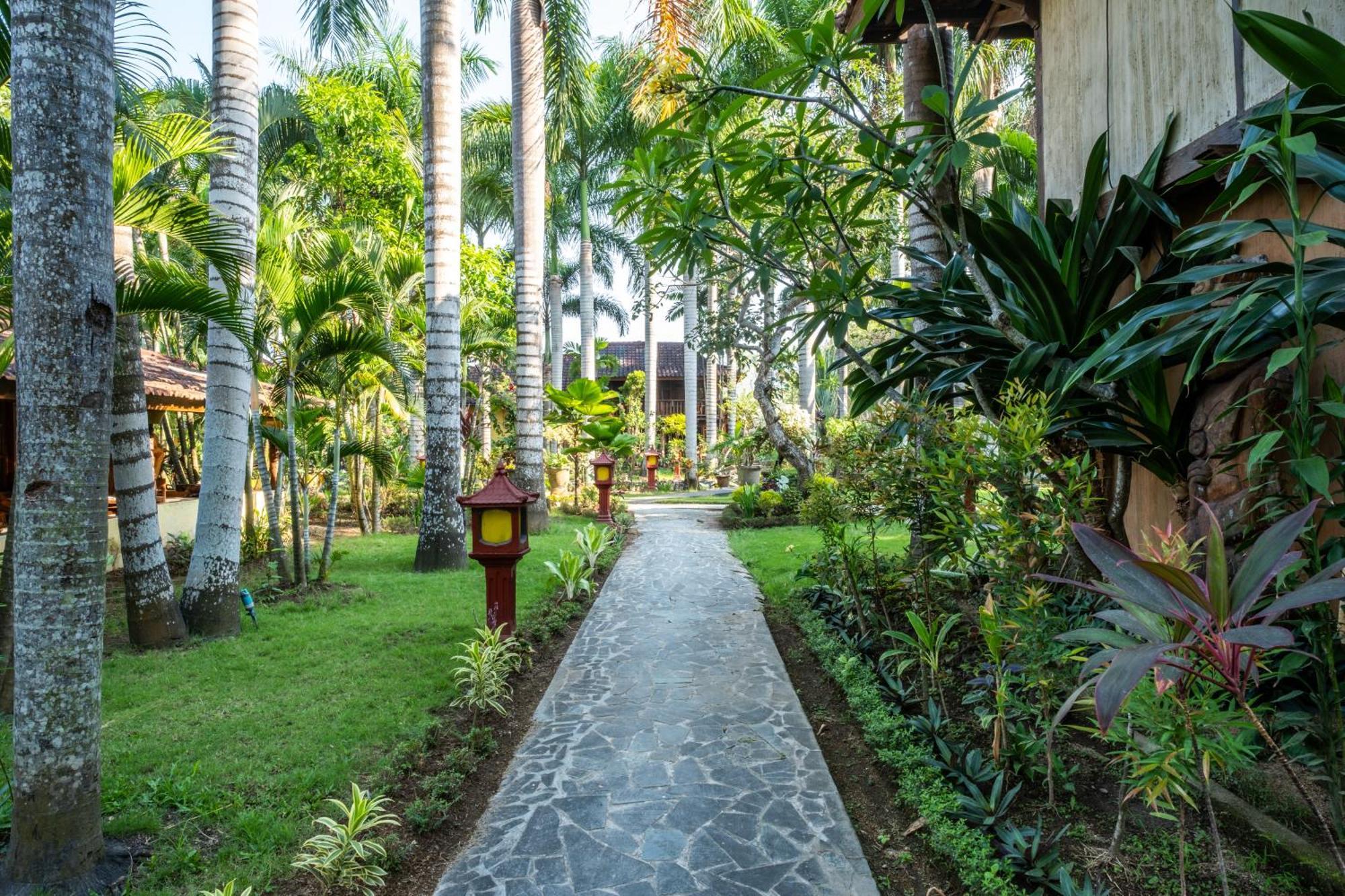 Lombok Stanley Garden Villas Montongbuwoh Exterior photo