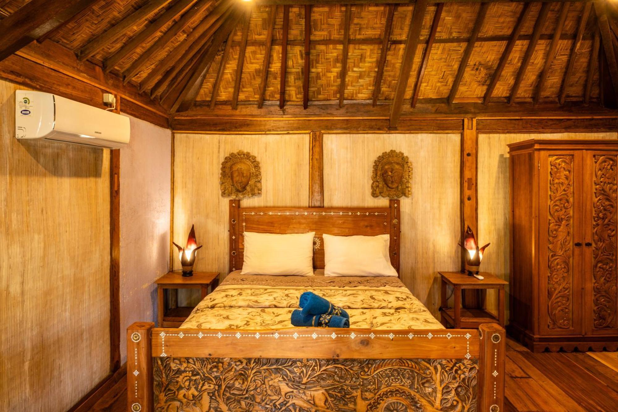 Lombok Stanley Garden Villas Montongbuwoh Exterior photo