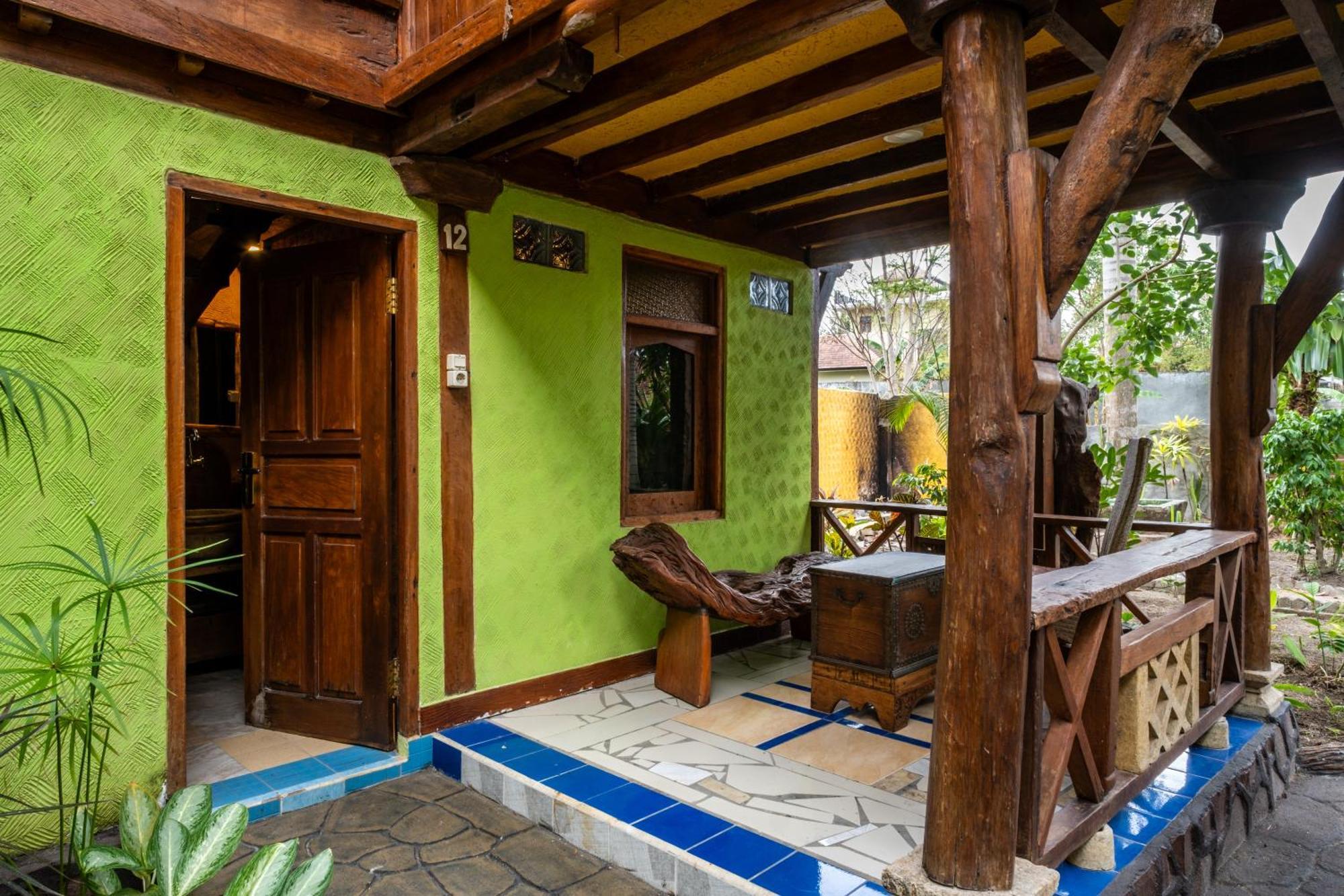 Lombok Stanley Garden Villas Montongbuwoh Exterior photo